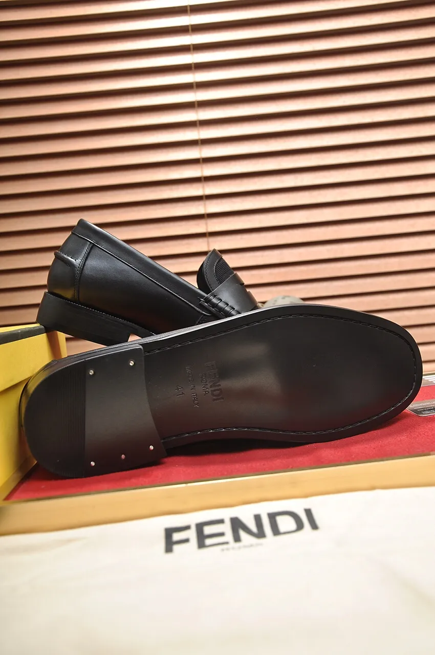 Men's shoes💰560💶[FENDI] The latest high-end men's shoes in Hong Kong! Original quality. The upper is made of imported cowhide material and cowhide lining! Super comfortable on the foot, original wear-resistant outsole, luxurious, fashionable, casual and versatile! Size: 38-45 (45 customized)